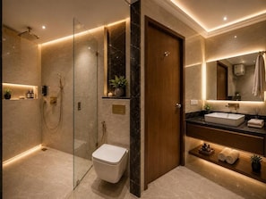 Shower, slippers, towels - Hotel Airport Hilton Sky IGI Airport T-3 (New Delhi)