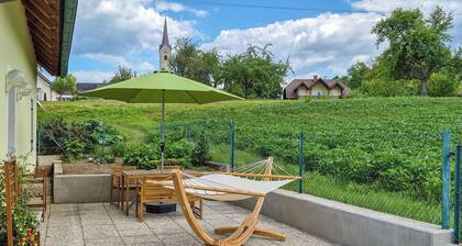 Schönes alleinstehendes Ferienhaus mit Klimaanlage, W-LAN, TV, Terrasse und Haustiere erlaubt