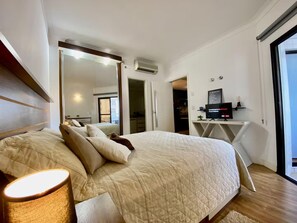 Apartemen Deluks, balkon, pemandangan pantai | Wi-Fi gratis