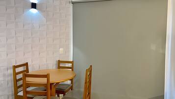 Apartment | Dining