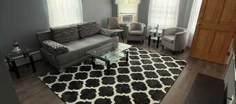 Newly Updated 2BR Near Providence, Brown RISD Close to soccer stadium