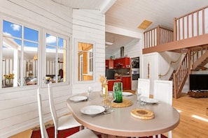 Dining - Villa chunga piscine chauffee jacuzzi et clim (Lège-Cap-Ferret)