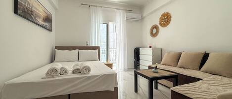 1 bedroom, WiFi, bed sheets