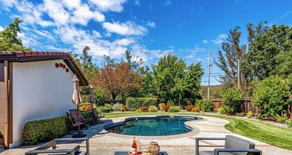 The Country House Sonoma | Poolside retreat, located between Sonoma and Napa