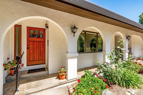 The Country House Sonoma | Poolside retreat,  located between Sonoma and Napa