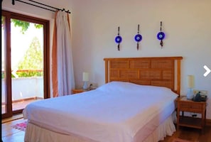 Desk, free WiFi - munahanhotel (bodrum)