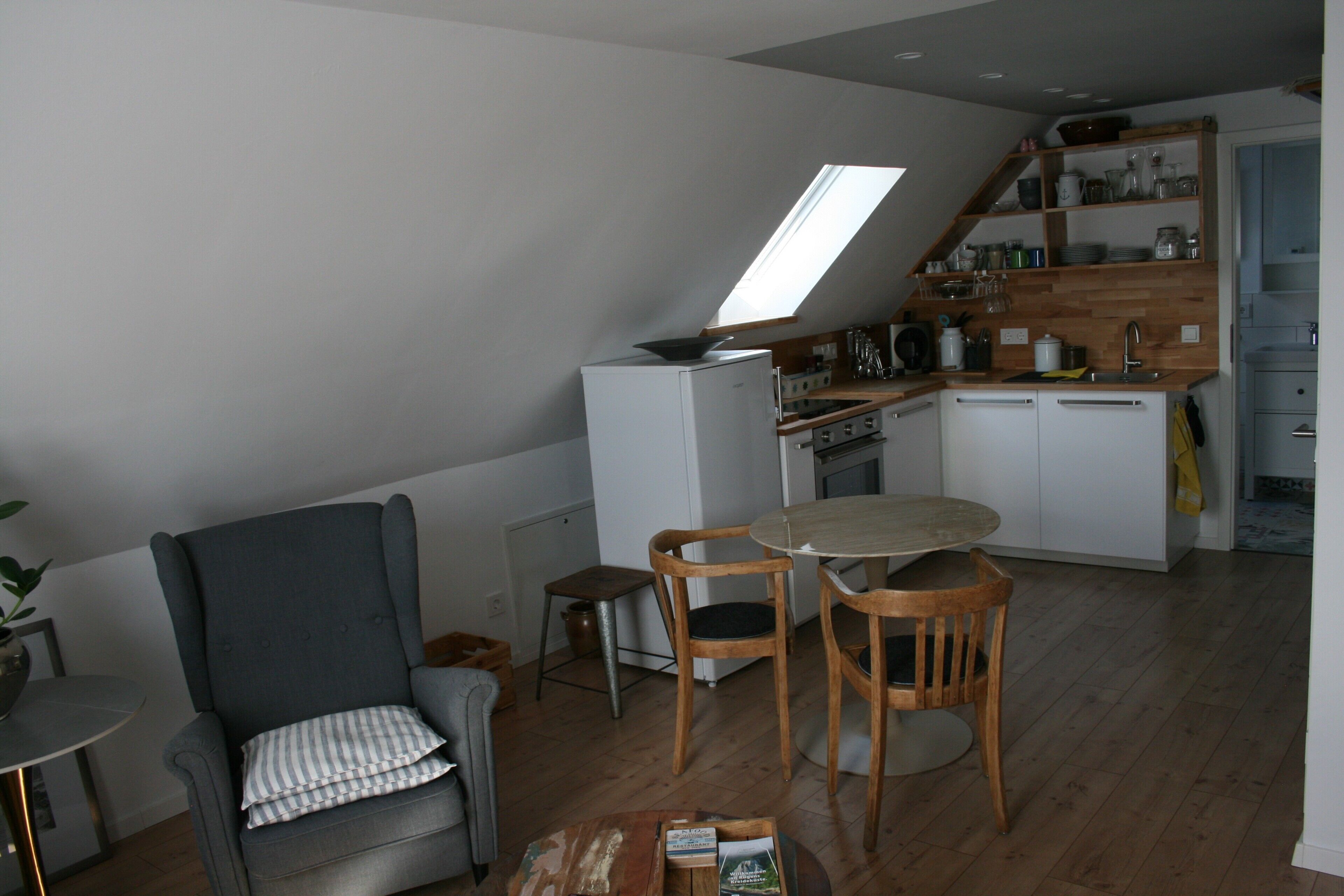 Kühlschrank, Ofen, Herdplatte, Geschirrspüler