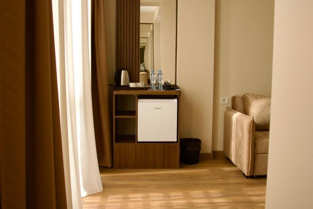 Family Quadruple Room, City View | Interior