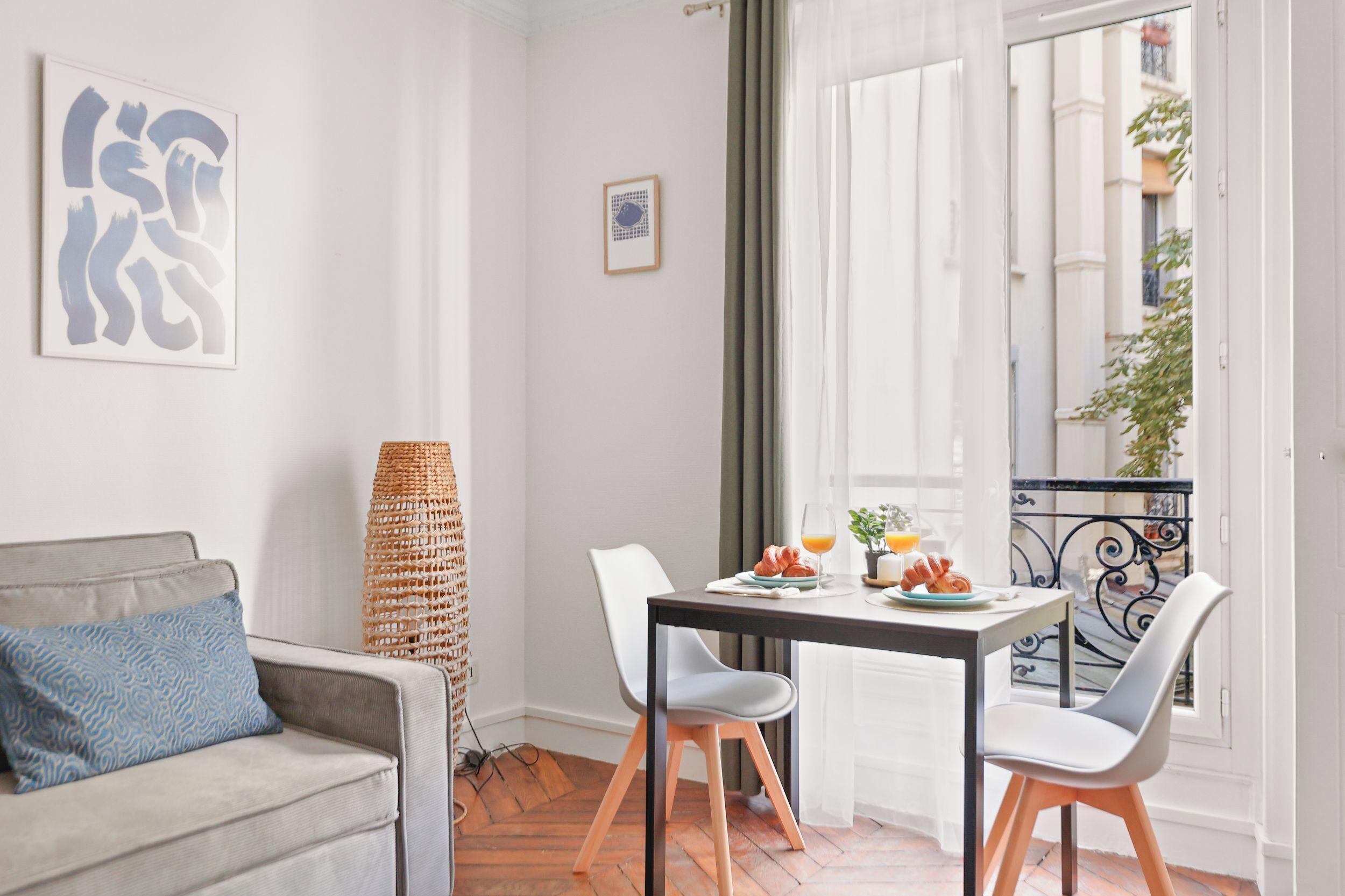 City Apartment, 1 Double Bed with Sofa bed, Non Smoking | Dining