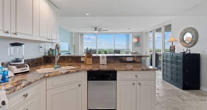 ☀️Private Balcony | Gulf Views & Jetted Tub | Lovers Key #508 🏖️