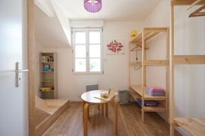 Children’s area - Bright house, 2 minutes from the beach and town center (Piriac-sur-Mer)