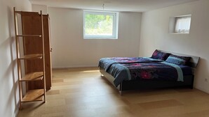 1 bedroom, internet, bed sheets - Spacious vacation rental with a view of nature (Breitscheid)