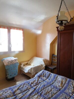 Iron/ironing board, WiFi - 2 min. from the Atlantic Ocean in Brittany—Southern Finistère (Névez)