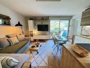 TV - Charming apartment at Péreire Beach - 3 guests (Arcachon)