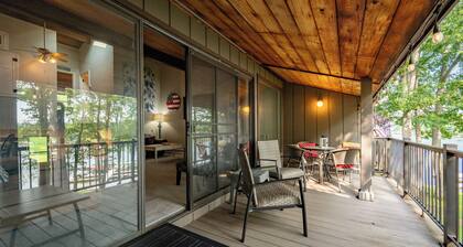 New! Lakefront Home w/ Community Amenities