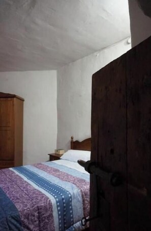 3 chambres, accès Internet, draps fournis