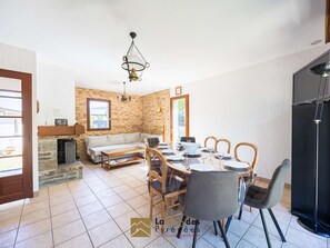 Dining - Large house, pets allowed - 10 guests (Vielle-Aure)