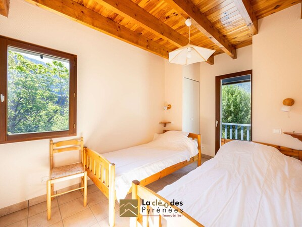 Free WiFi - Large house, pets allowed - 10 guests (Vielle-Aure)
