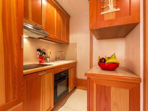 Kühlschrank, Mikrowelle, Geschirrspüler