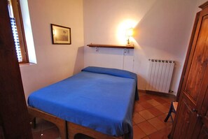Iron/ironing board, bed sheets - Villa Opera - Apartment in Siena (Toscana)