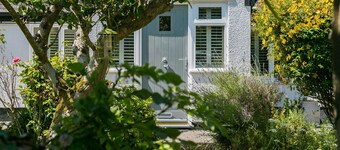 Penrallt - sleeps 8 guests  in 4 bedrooms