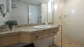Apartment | Bathroom