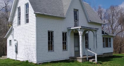 Dairy Farm Stay in Rustic Farm House