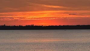 Miscellaneous - The sundowner #5 Private Beach (Kawartha Lakes)
