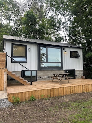 Terrace/patio - Private beach (Kawartha Lakes)