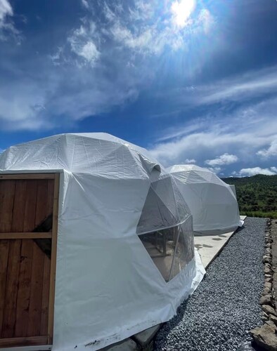 Panoramic Sunset Views 360° Hilltop Double Domes En-suite bathrooms Soaking Tub