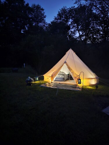 Magical Canvas Bell Tent on Private Acreage – Near Woodstock