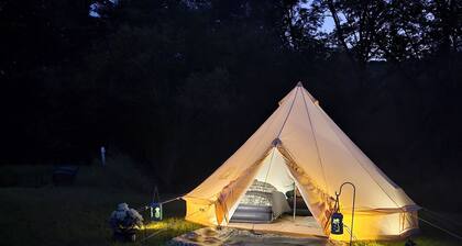 Magical Canvas Bell Tent on Private Acreage – Near Woodstock