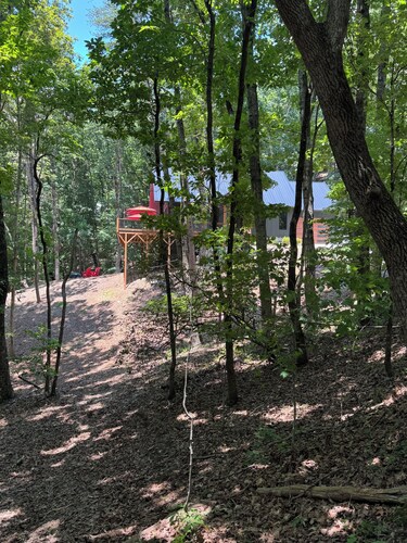 Perfect location for Wineries, Dahlonega, Helen and Waterfalls