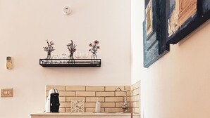 Unclassified image, 3 of 14, button - An artist's home near the sea. Design, Art, and Relaxation in the Heart of Puglia. (Mola di Bari)