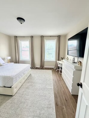 4 bedrooms, iron/ironing board, WiFi, bed sheets - Family Fun Retreat Game Room 4BR & Outdoor Oasis (Camden)