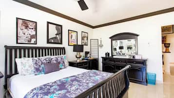 Shared Dormitory, 1 Bedroom, Terrace, Pool View