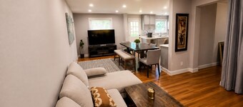 Gorgeous 4BR Home. In-Law Suite. Close to Downtown
