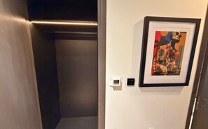 Interior - E4303B - Luxury Studio Retreat with Balcony in Downtown Miami (Miami Beach)