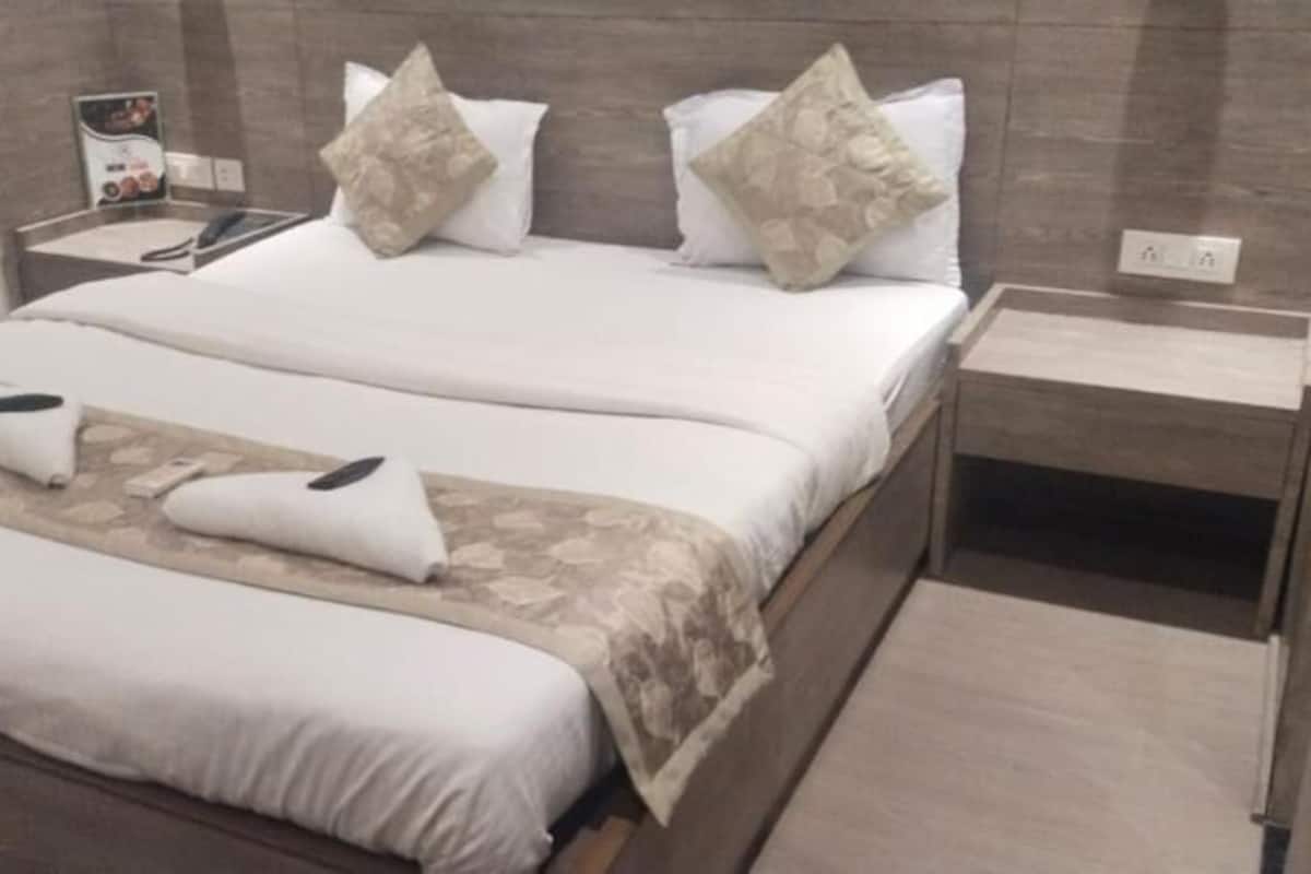 Habitación doble Deluxe, vista a la ciudad | Escritorio, espacio para trabajar con laptop y wifi gratis