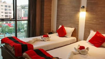 Deluxe Double Room, City View | Desk, laptop workspace, WiFi (free)