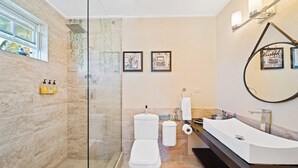 Shared Dormitory, 1 Bedroom, Terrace, Pool View | Bathroom - Room-hidden Gem The Serenity - by Zenbre (Inch Marlowe)