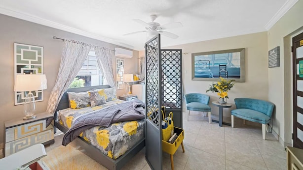1 bedroom - Room-hidden Gem The Serenity - by Zenbre (Inch Marlowe)
