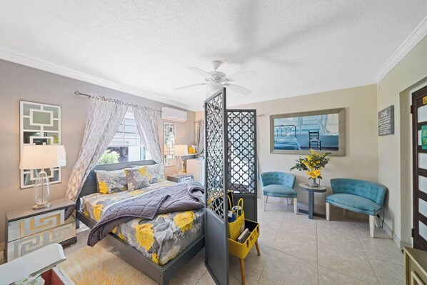Room - Room-hidden Gem The Serenity - by Zenbre (Inch Marlowe)