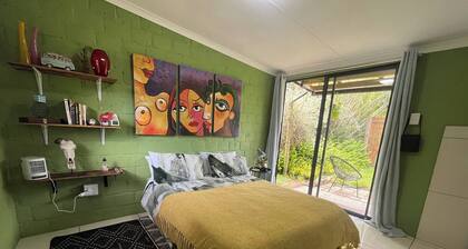 Cozy Private Cottage With Garden Views Fern Grove