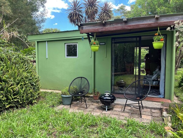Casa, 1 habitación, para fumadores, patio | Terraza o patio