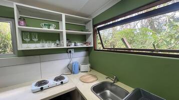 House, 1 Bedroom, Smoking, Patio | Interior