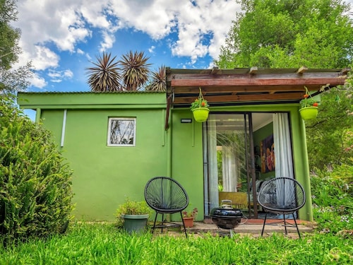 Cozy Private Cottage With Garden Views Fern Grove