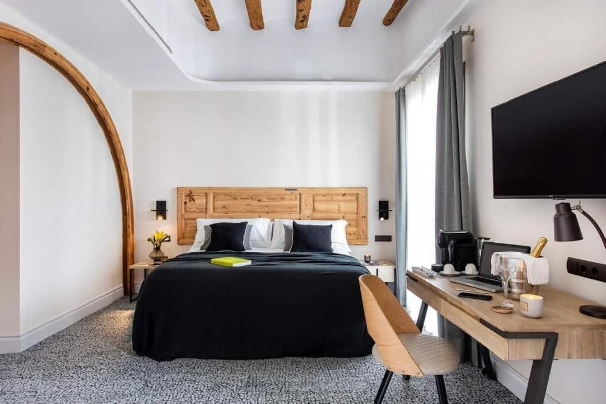 Superior Double Room, Balcony, City View | In-room safe, desk, laptop workspace, blackout drapes