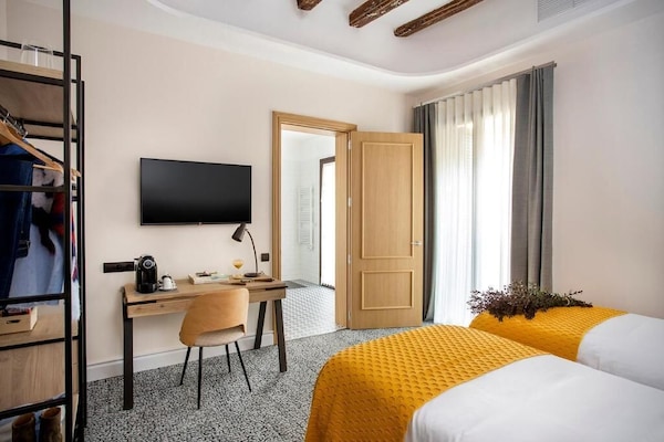 Cal Roure Boutique Hotel - Igualada