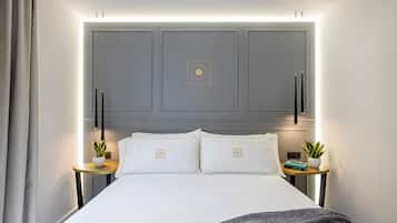 Comfort Double Room | In-room safe, desk, laptop workspace, blackout curtains